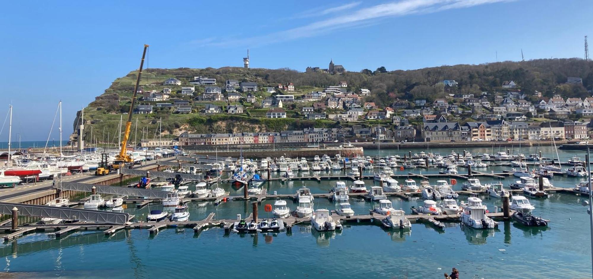 Charmant Studio Avec Vue Sur Le Port Et Falaises Fecamp Bagian luar foto