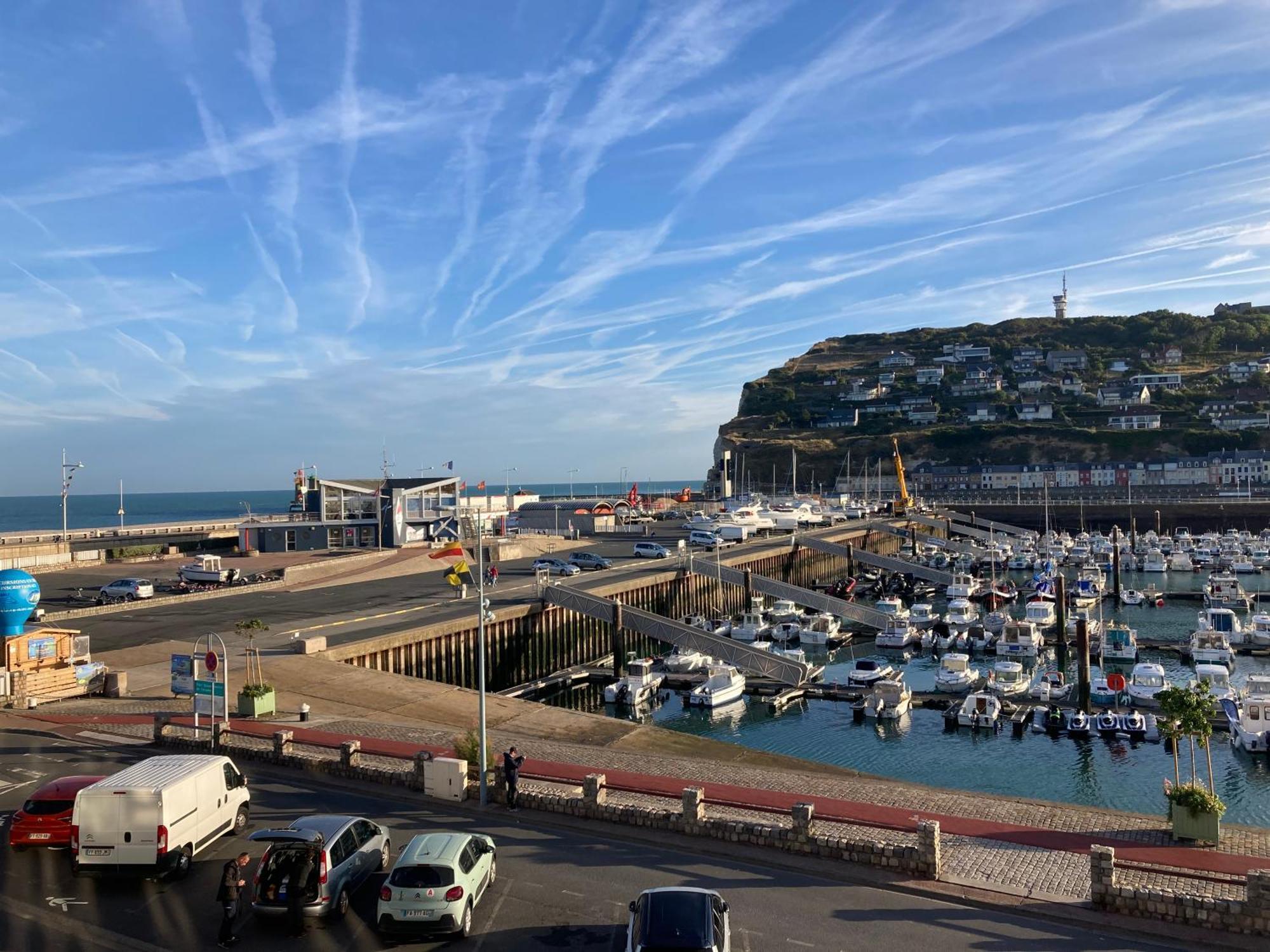 Charmant Studio Avec Vue Sur Le Port Et Falaises Fecamp Bagian luar foto